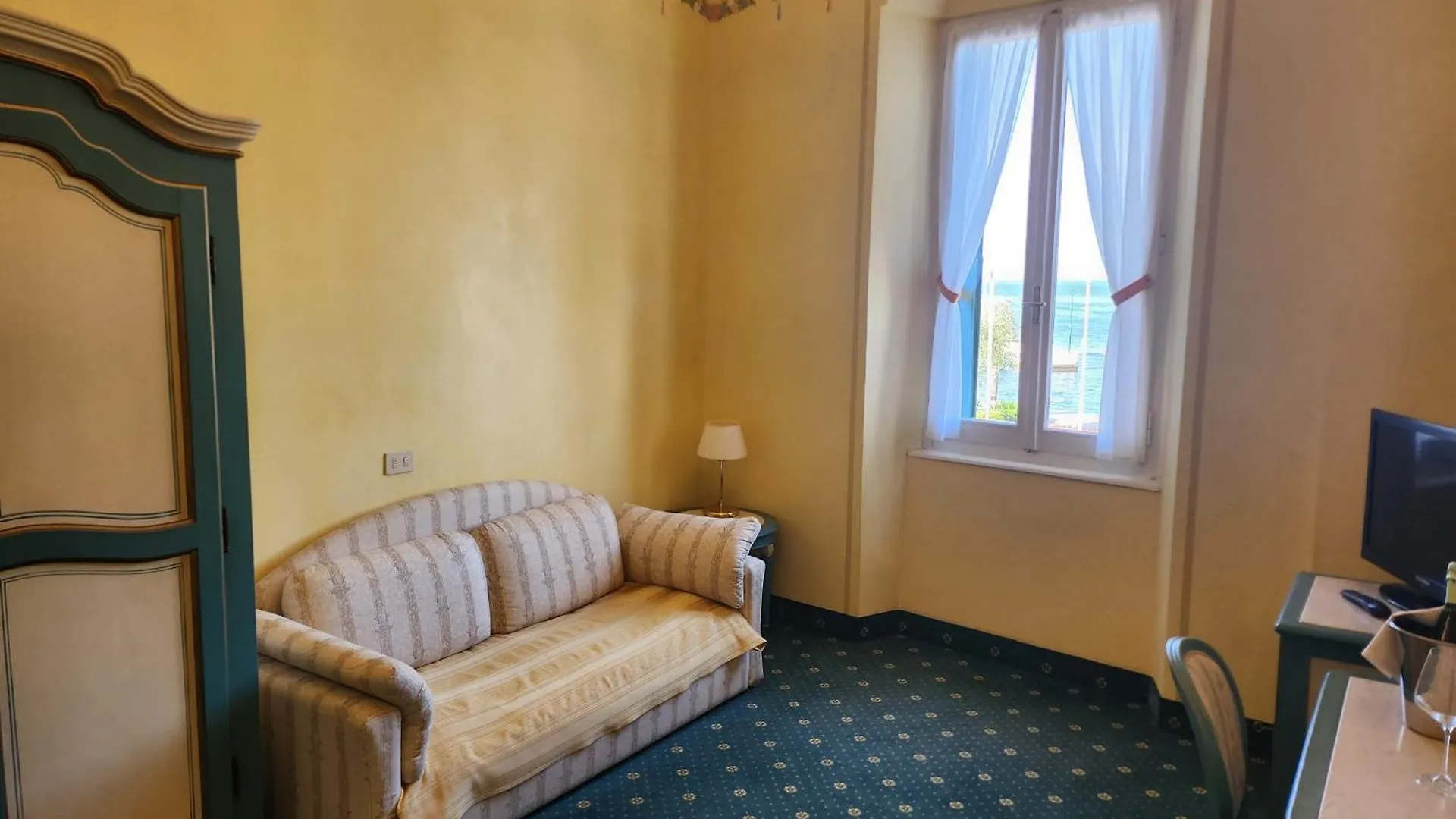 Hotel Alla Riviera Bardolino 3*,  Italia